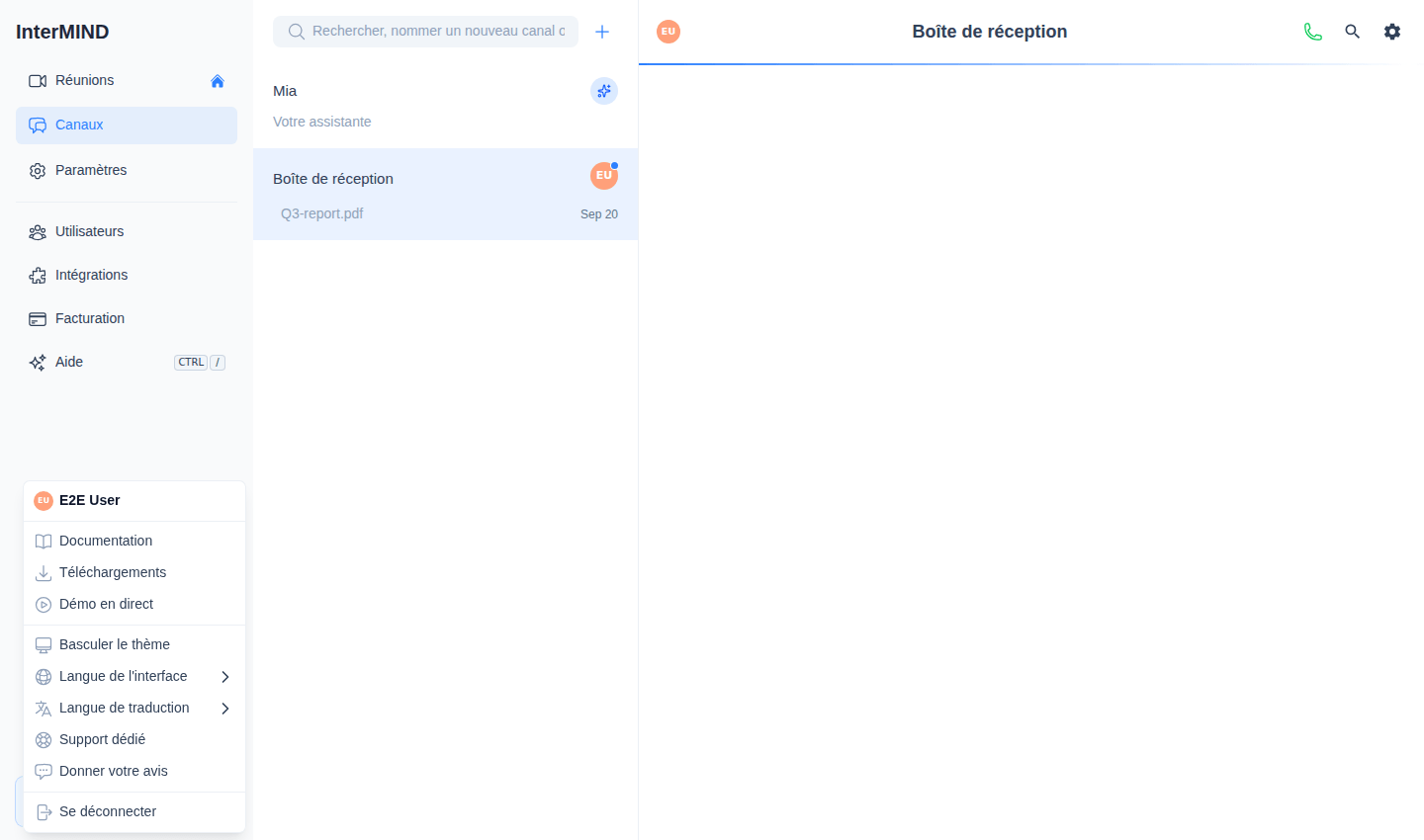 Le menu de compte en bas de la barre latérale, avec Langue de traduction à côté de Langue de l'interface
